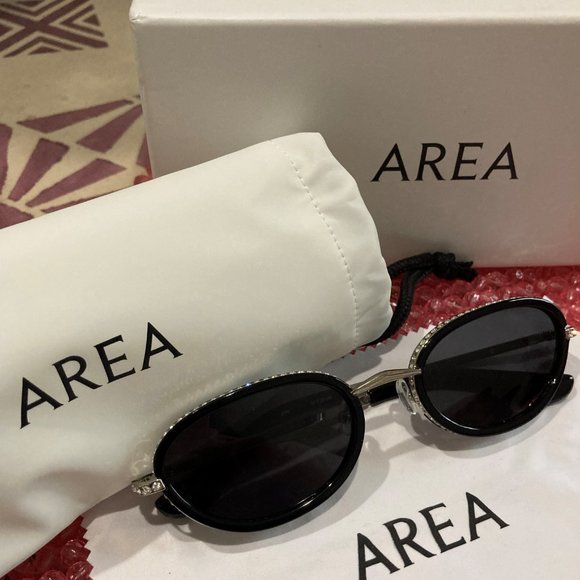 NWB AREA NYC CRYSTAL RHINESTONE SUNGLASSES $400